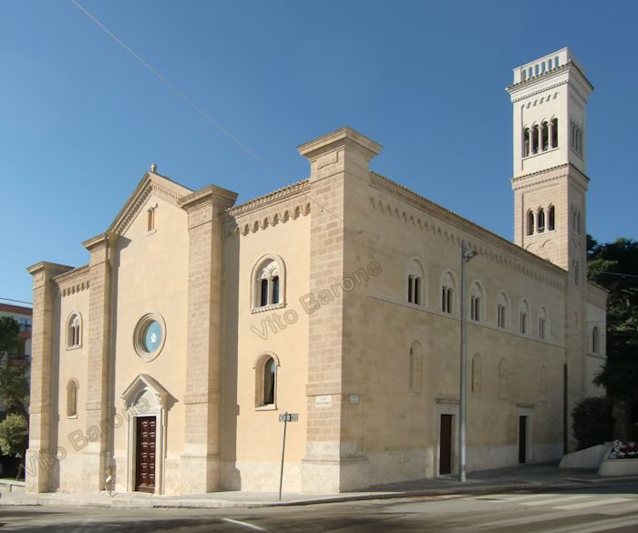 Altamura - chiesa della Consolazione - facciata dal 2013