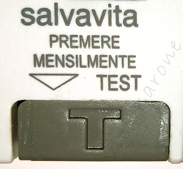 pulsante test